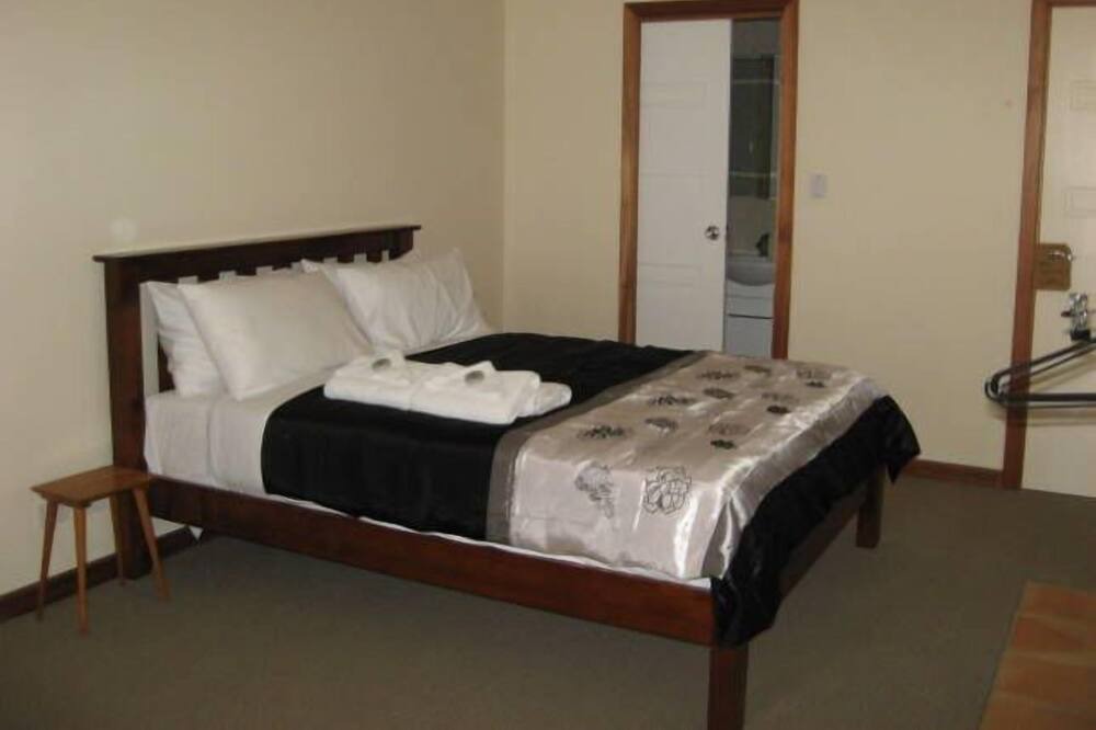 Photo of Bedroom in Largs North