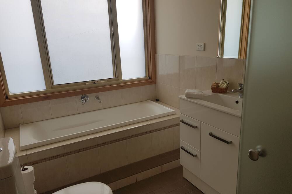 Photo of Bathroom in Largs North
