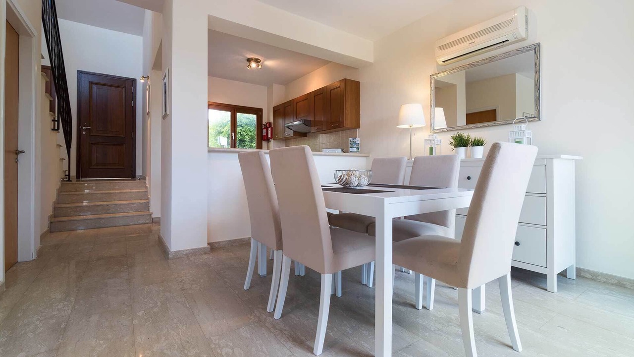 Photo of Bedroom in Aphrodite Hills