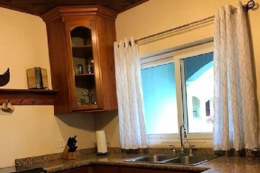 Photo of Kitchen in West End