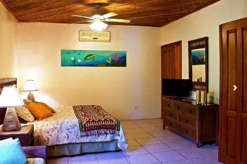 Photo of Bedroom in West End
