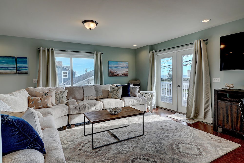 Photo of Bedroom in Eastward Look
