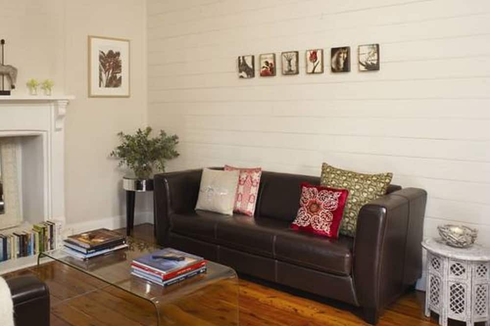 Photo of Livingroom in Scone