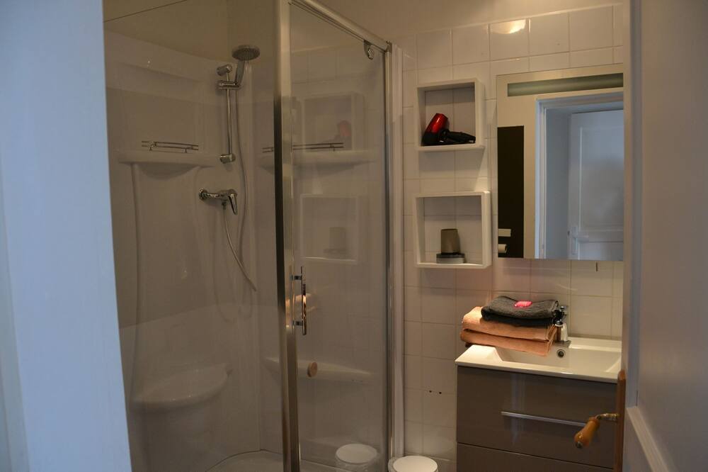 Photo of Bathroom in Sainte-Honorine-des-Pertes