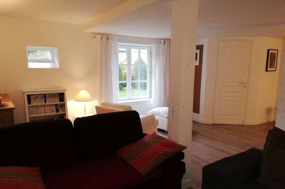 Photo of Livingroom in Sainte-Honorine-des-Pertes