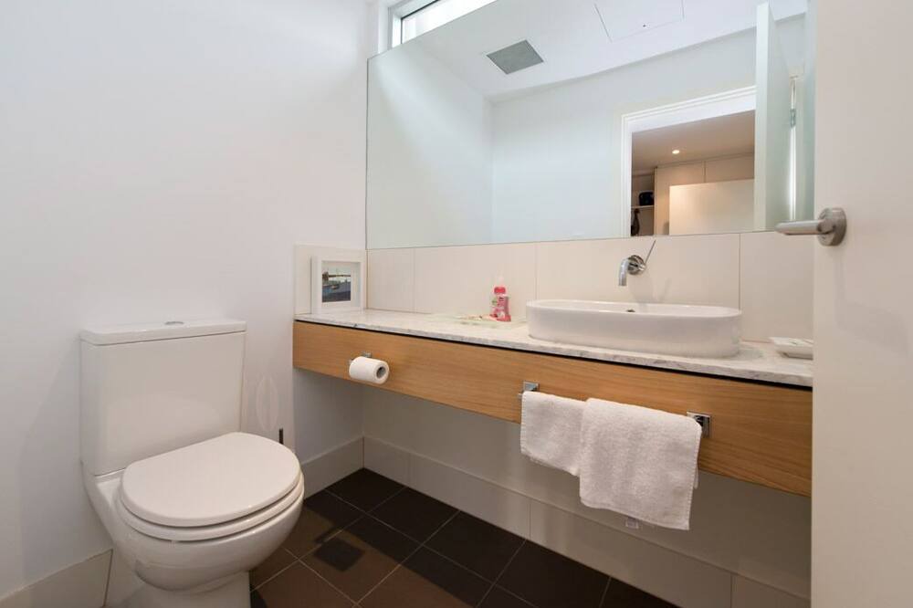 Photo of Bathroom in New Port