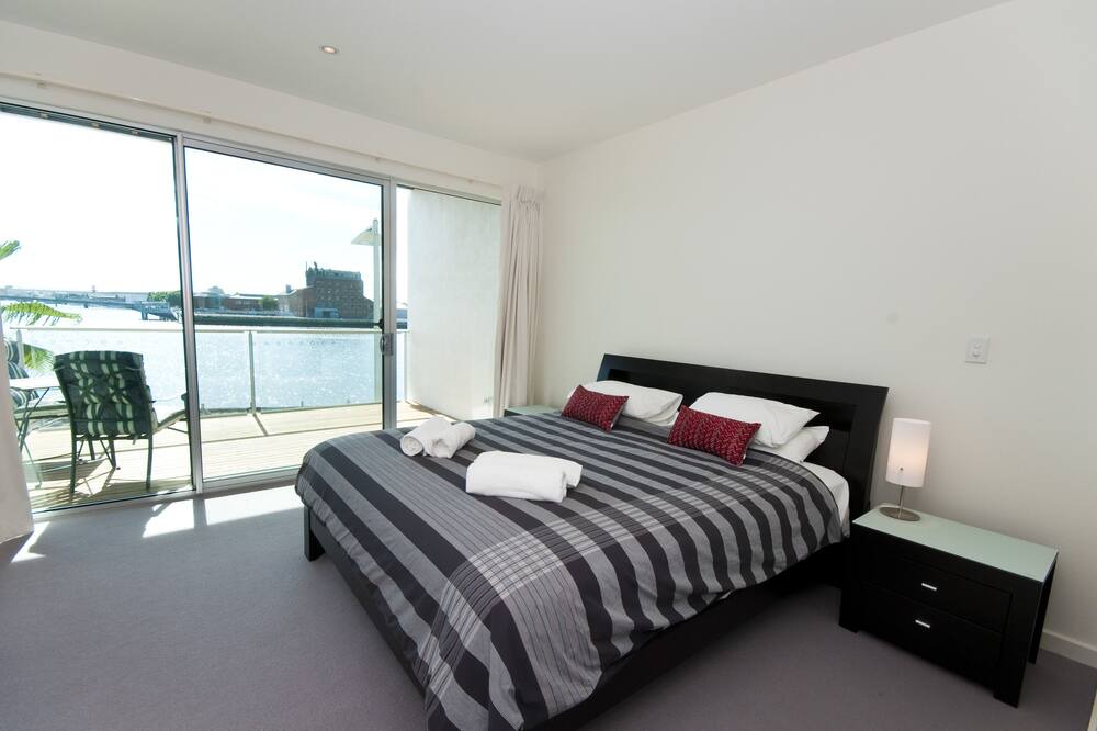 Photo of Bedroom in New Port