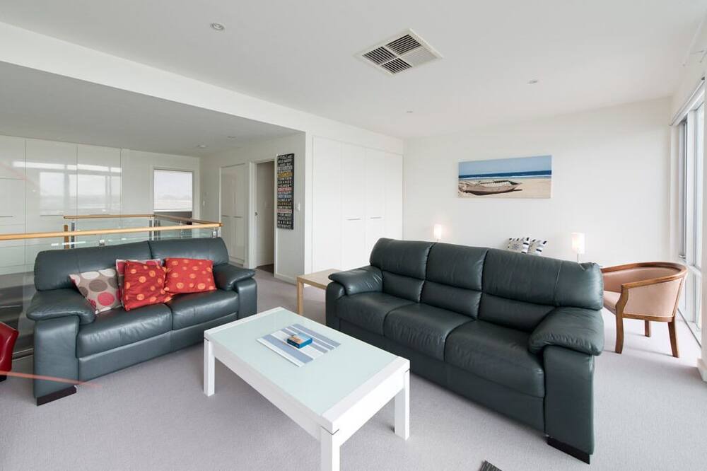 Photo of Livingroom in New Port
