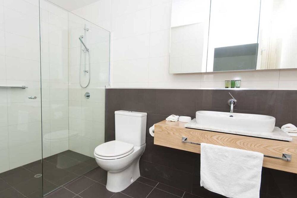 Photo of Bathroom in New Port