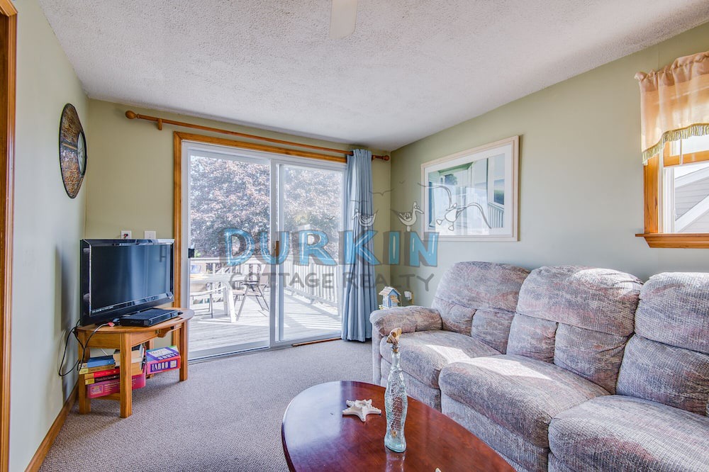 Photo of Livingroom in Eastward Look