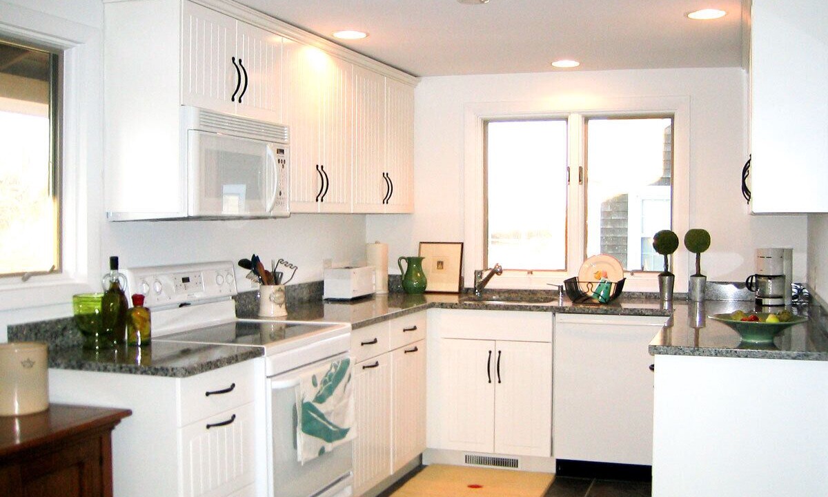 Photo of Kitchen in Quonochontaug