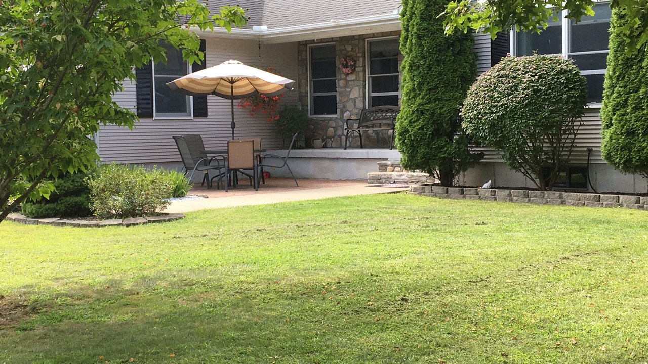 Photo of Outdoor in Green Hill