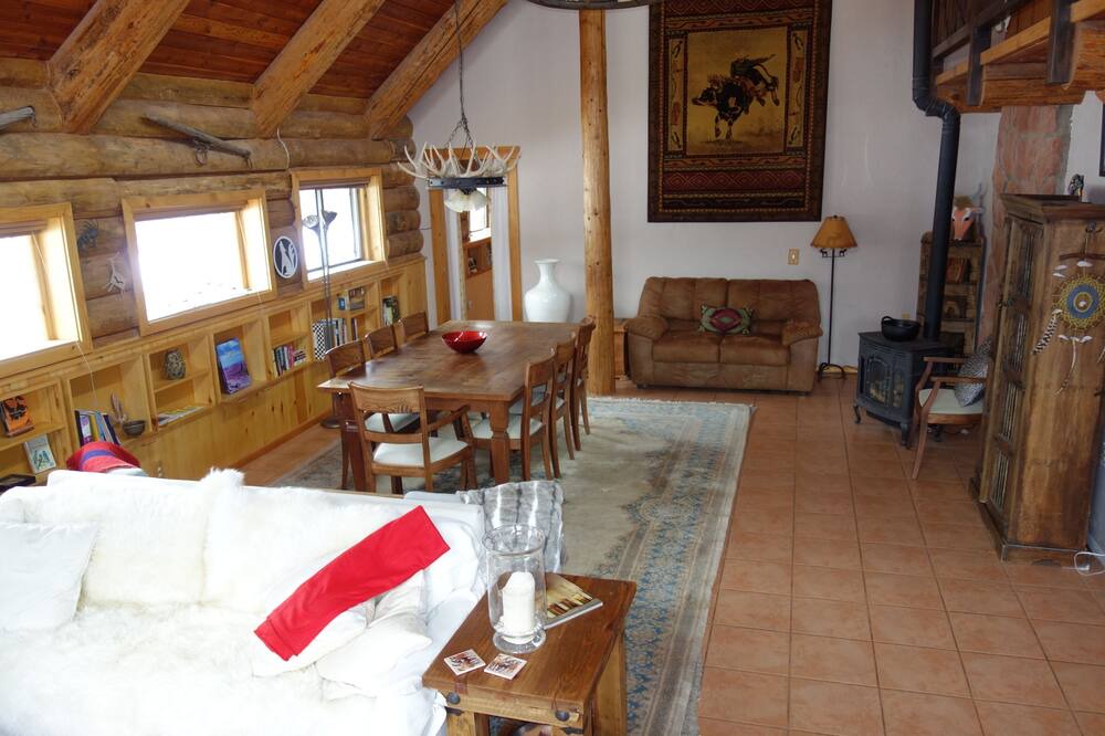 Photo of Livingroom in Castle Valley