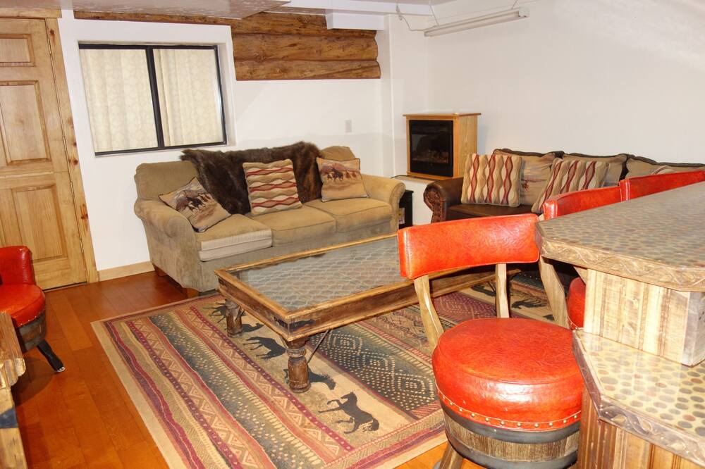 Photo of Livingroom in Castle Valley