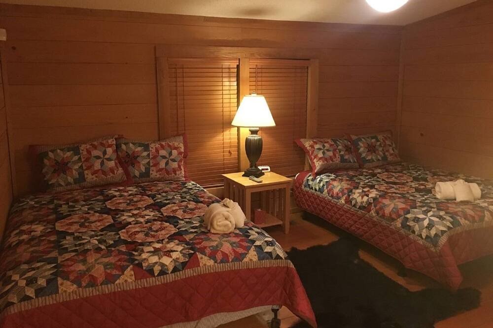 Photo of Bedroom in Floyd Dale