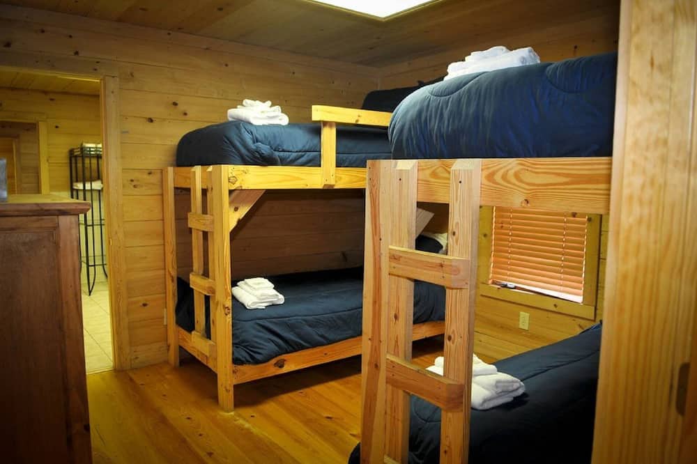 Photo of Bedroom in Floyd Dale