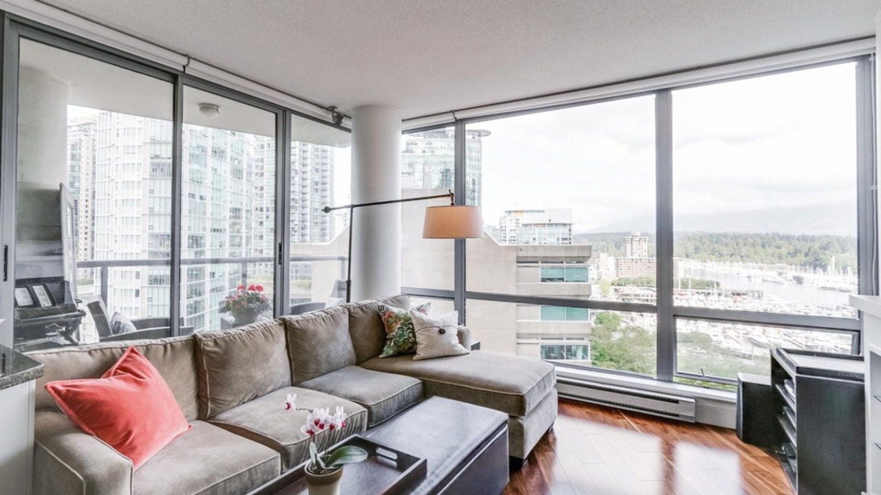 Photo of Livingroom in Coal Harbour