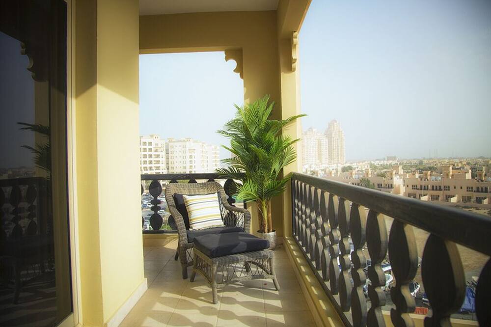 Photo of Patio Balcony in Al Hamra Village
