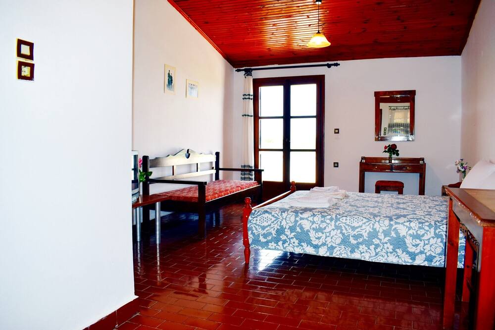 Photo of Bedroom in Kato Galatas
