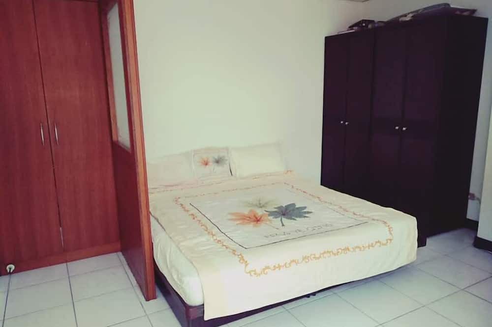 Photo of Bedroom in East District