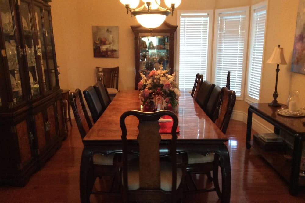 Photo of Kitchen in Ancaster