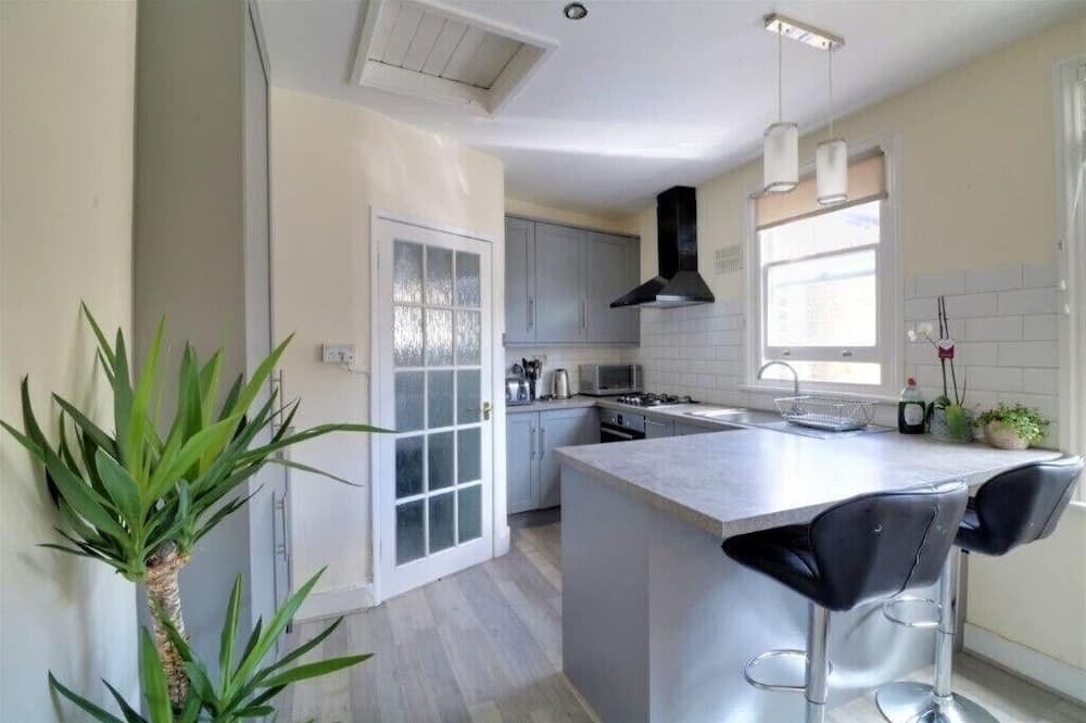 Photo of Kitchen in Southfields