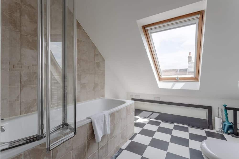 Photo of Bedroom in Southfields