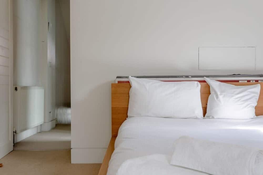 Photo of Bedroom in Southfields