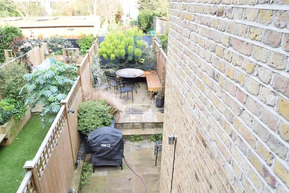 Photo of Patio Balcony in Southfields