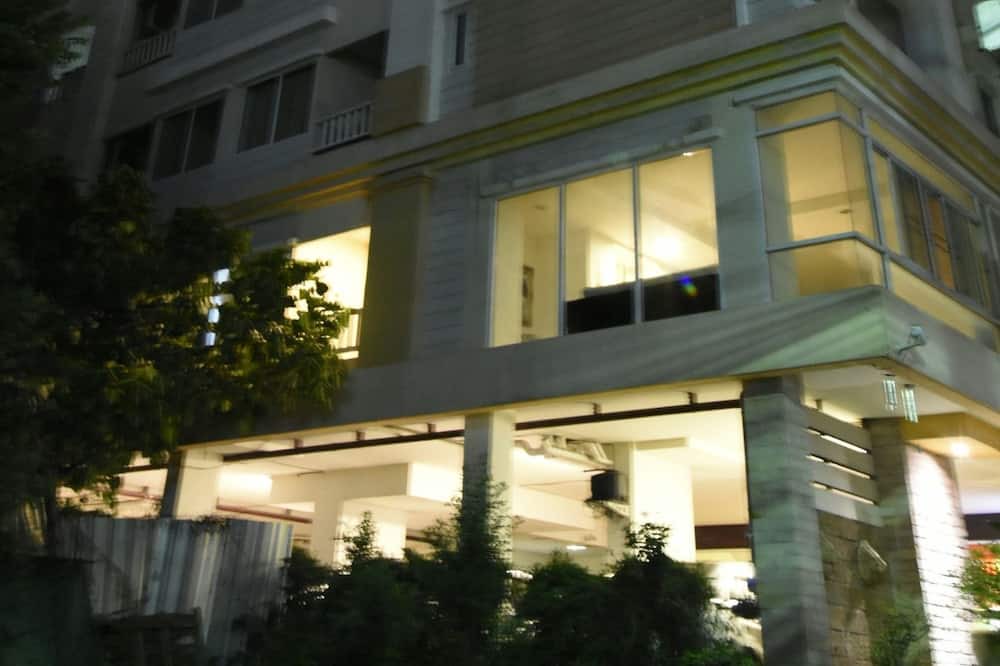 Photo of Outdoor in Anusawari