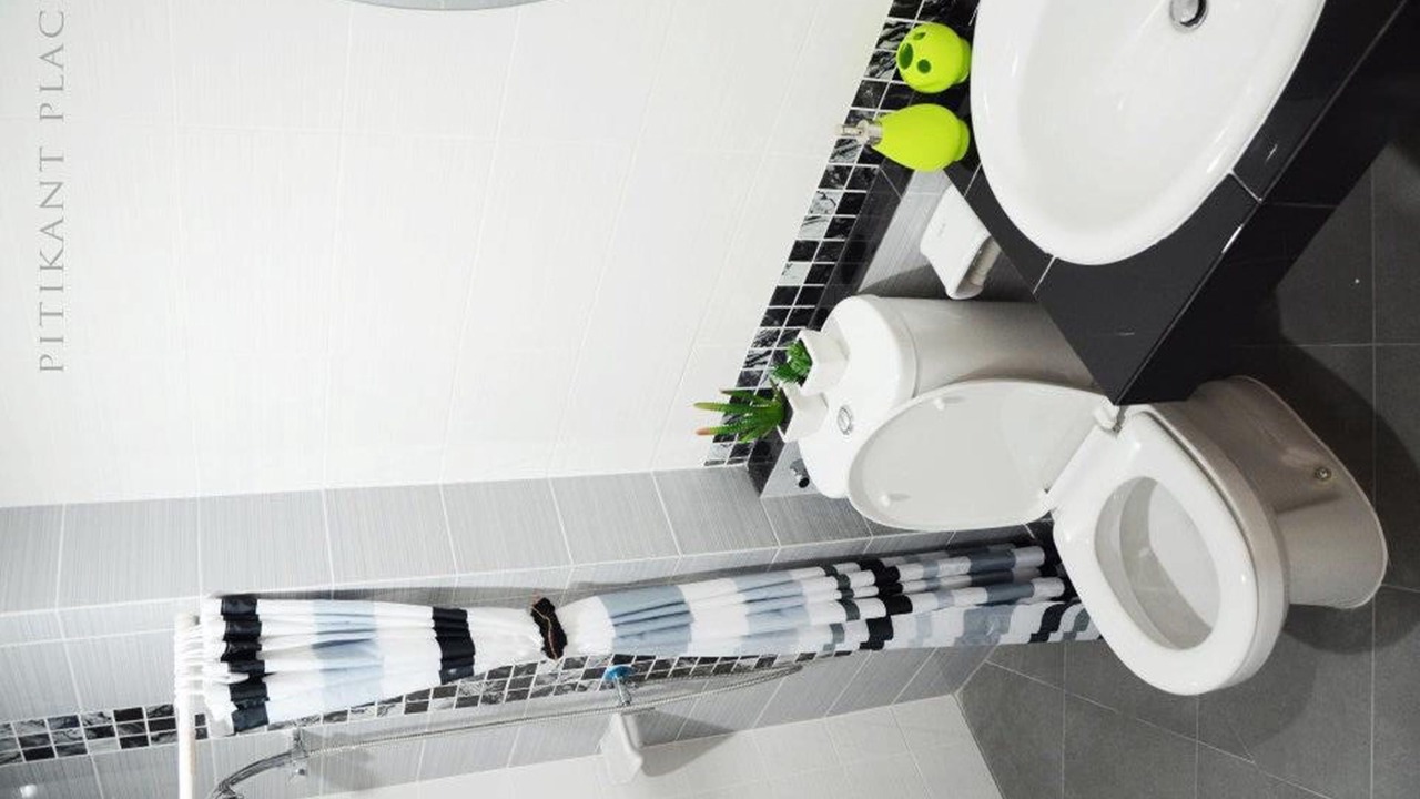 Photo of Bathroom in Khu Khot