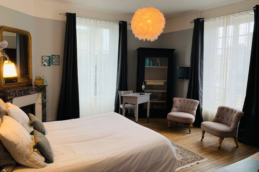 Photo of Bedroom in Josselin