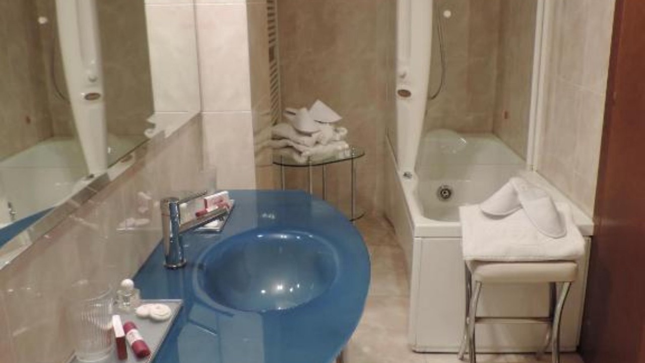 Photo of Bathroom in Melzo