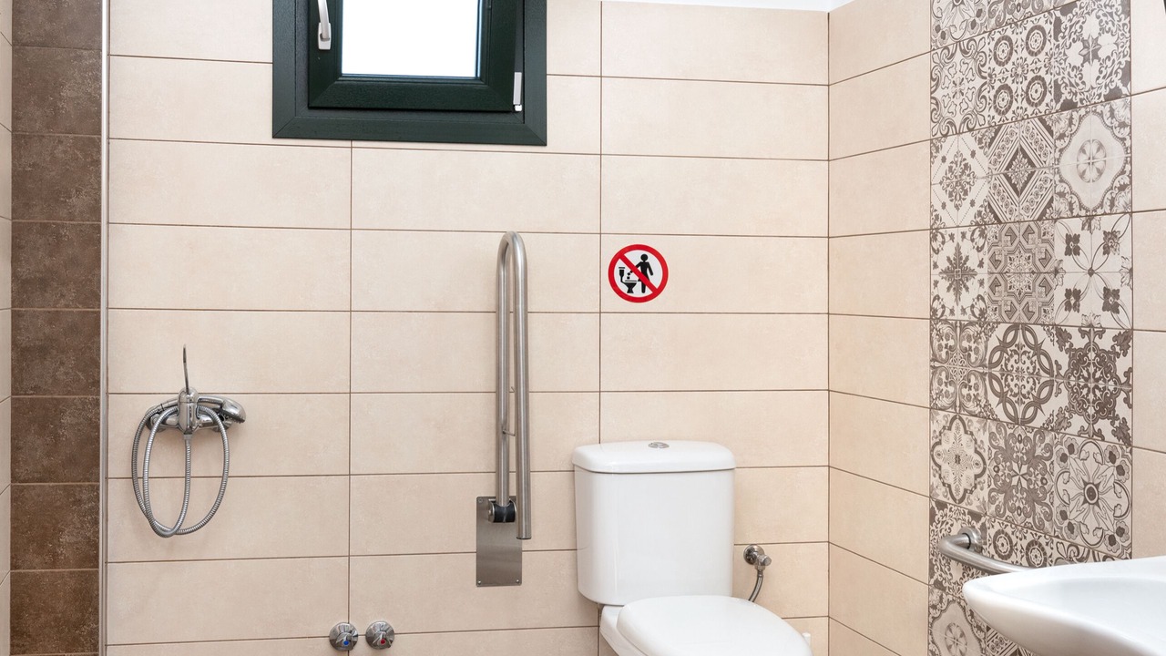 Photo of Bathroom in Irakleia