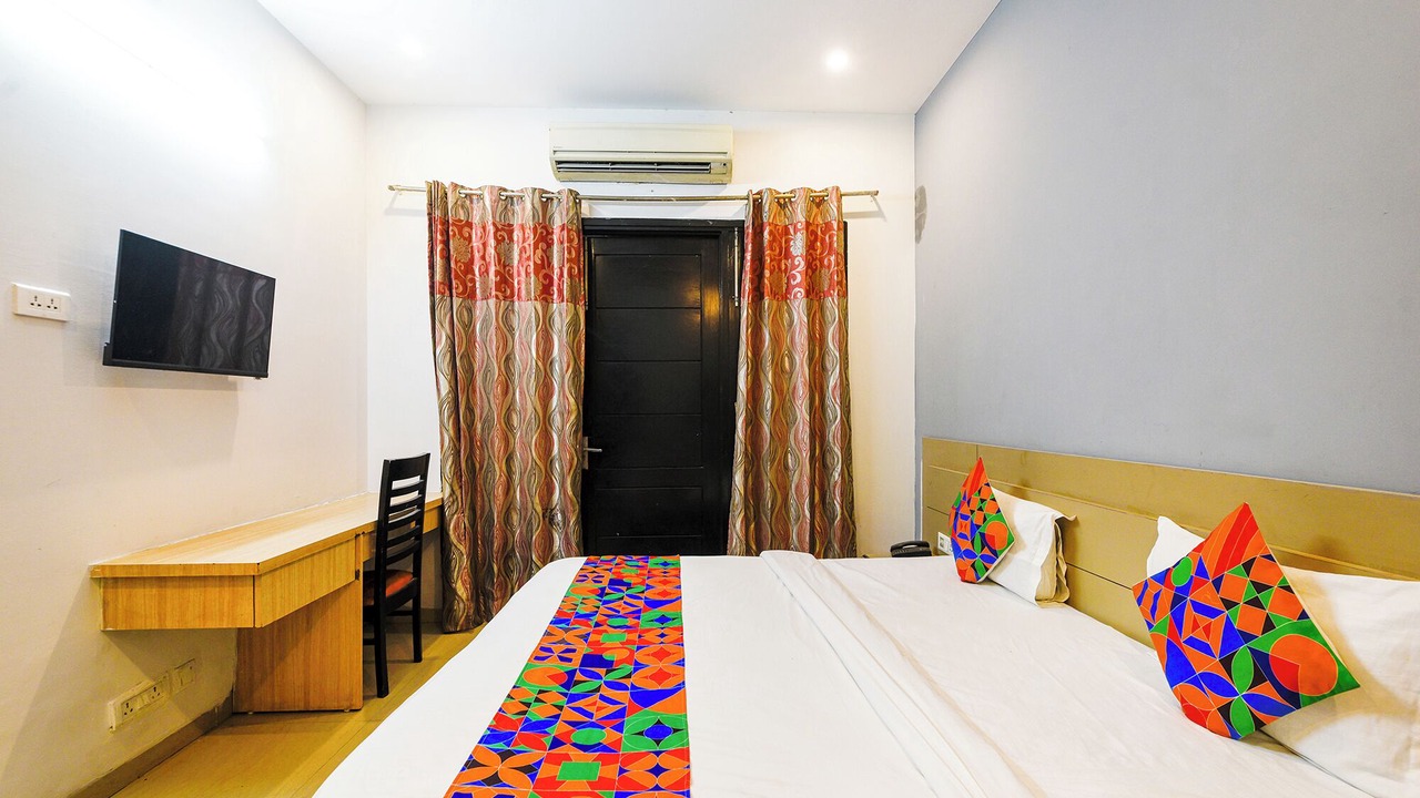 Photo of Bedroom in Sector 40