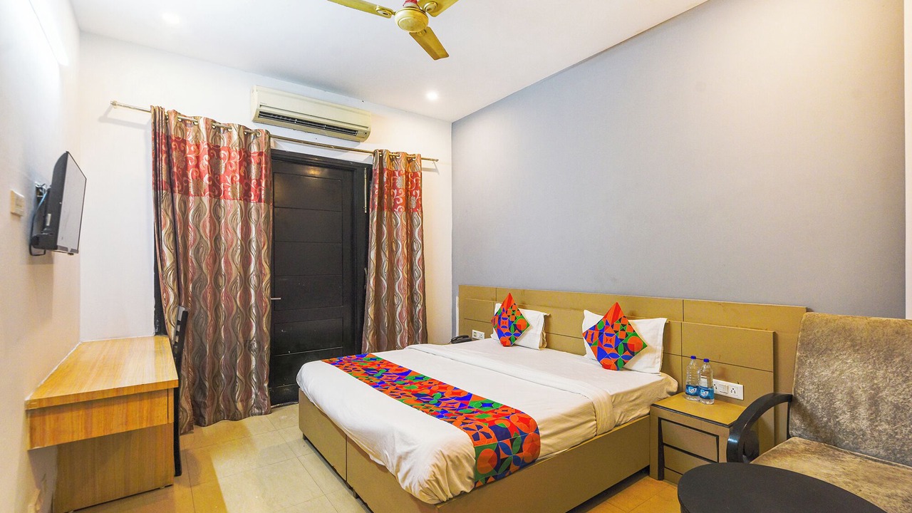 Photo of Bedroom in Sector 40