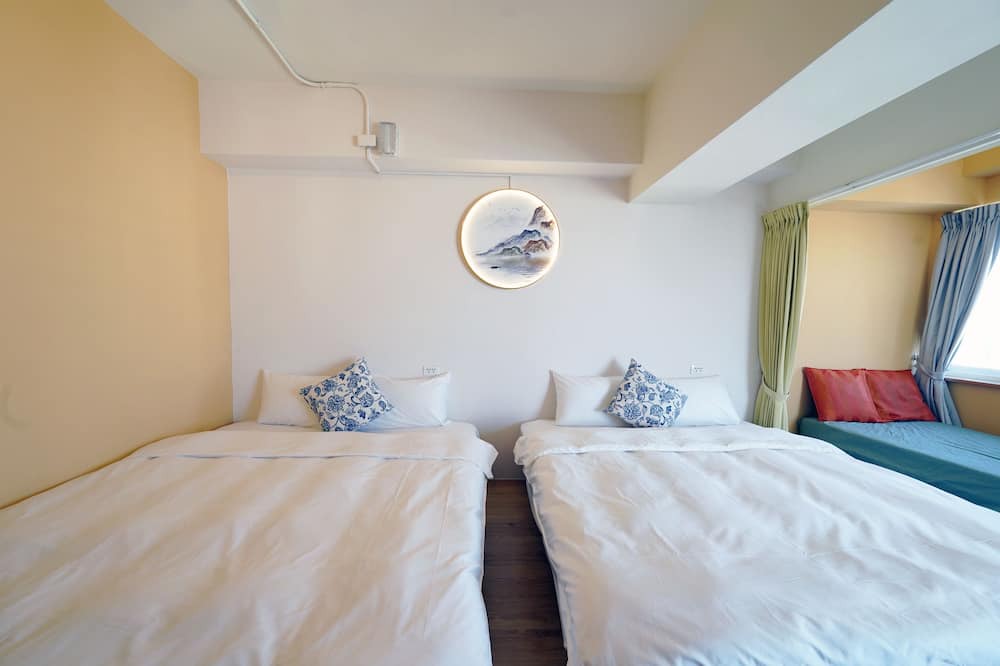 Photo of Bedroom in West District