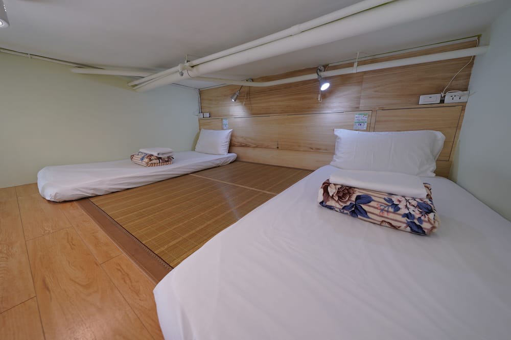 Photo of Bedroom in West District