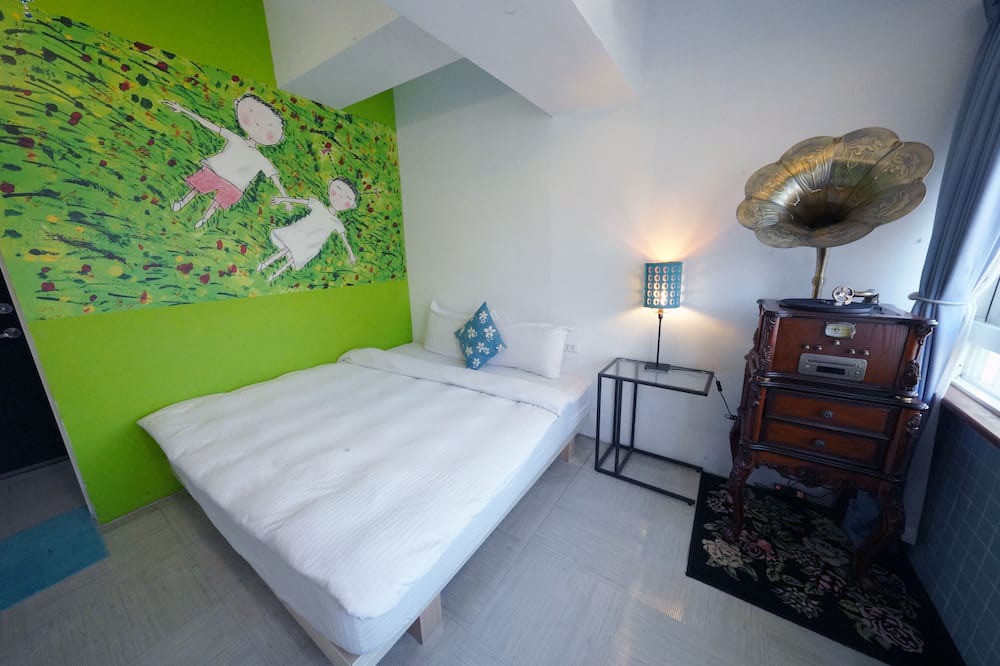 Photo of Bedroom in West District