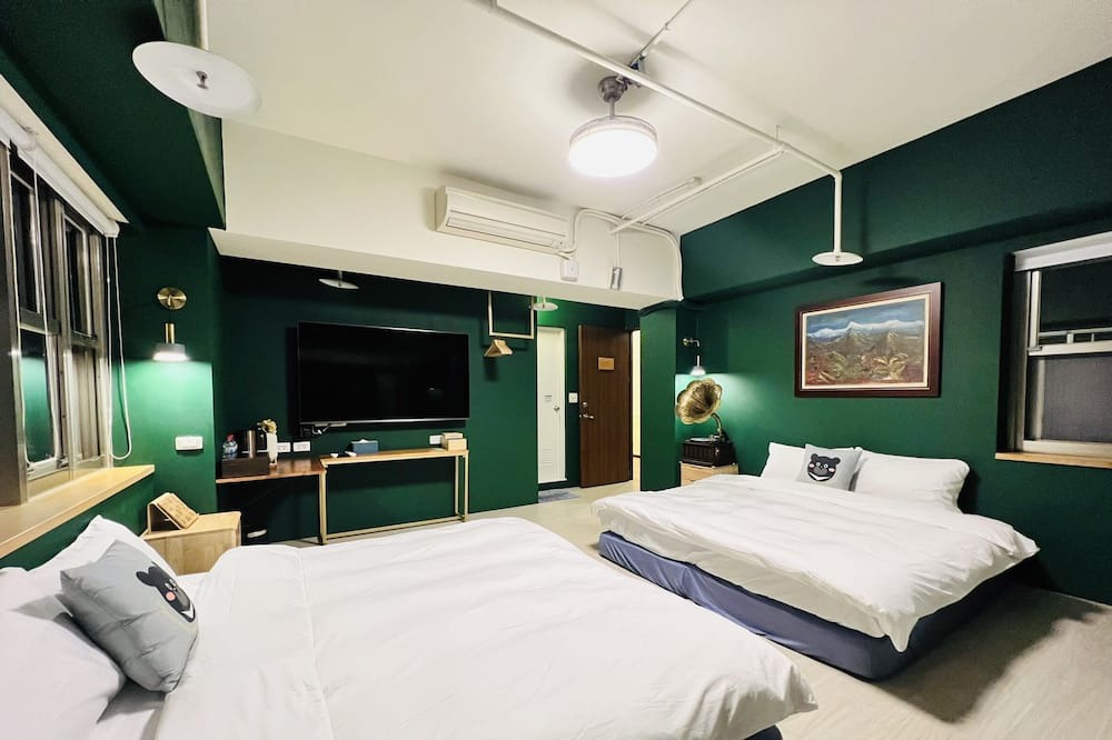 Photo of Bedroom in West District