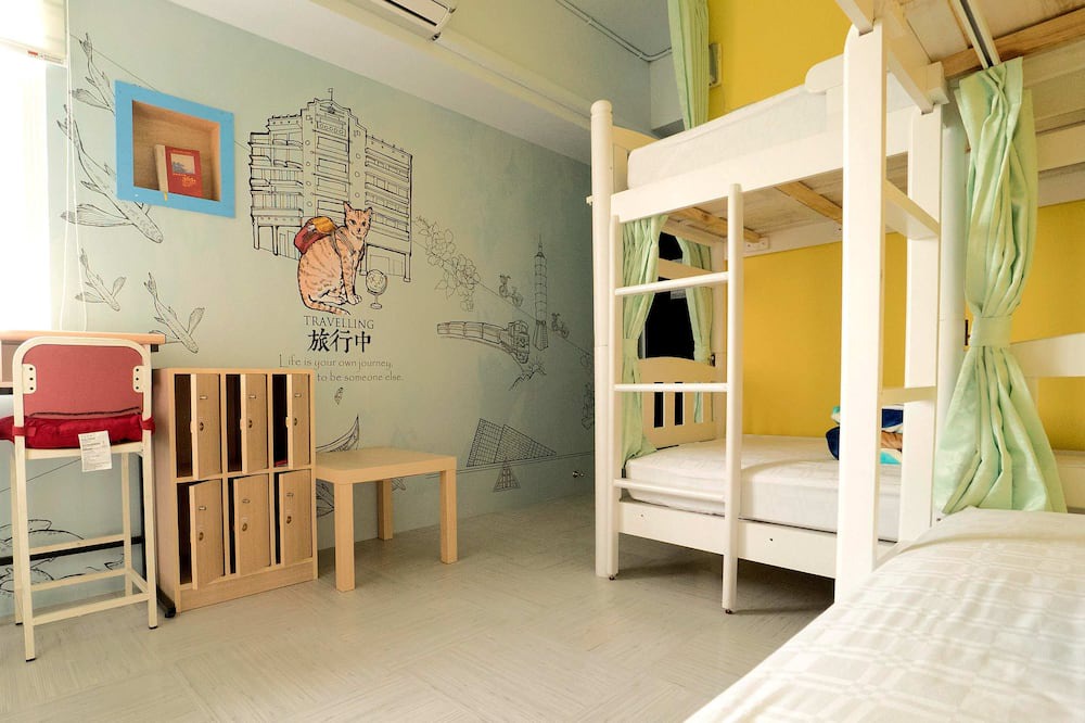 Photo of Bedroom in West District