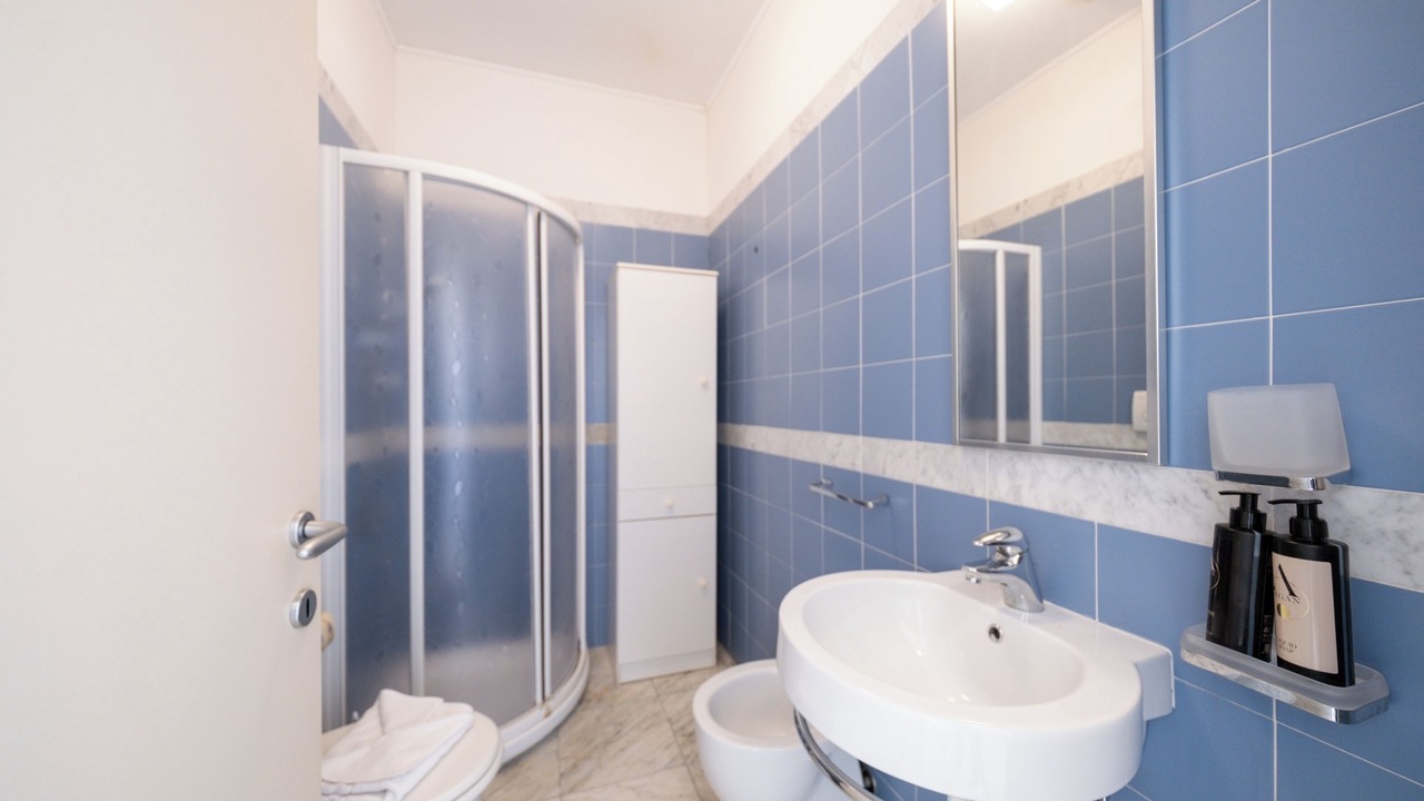 Photo of Bathroom in Calambrone