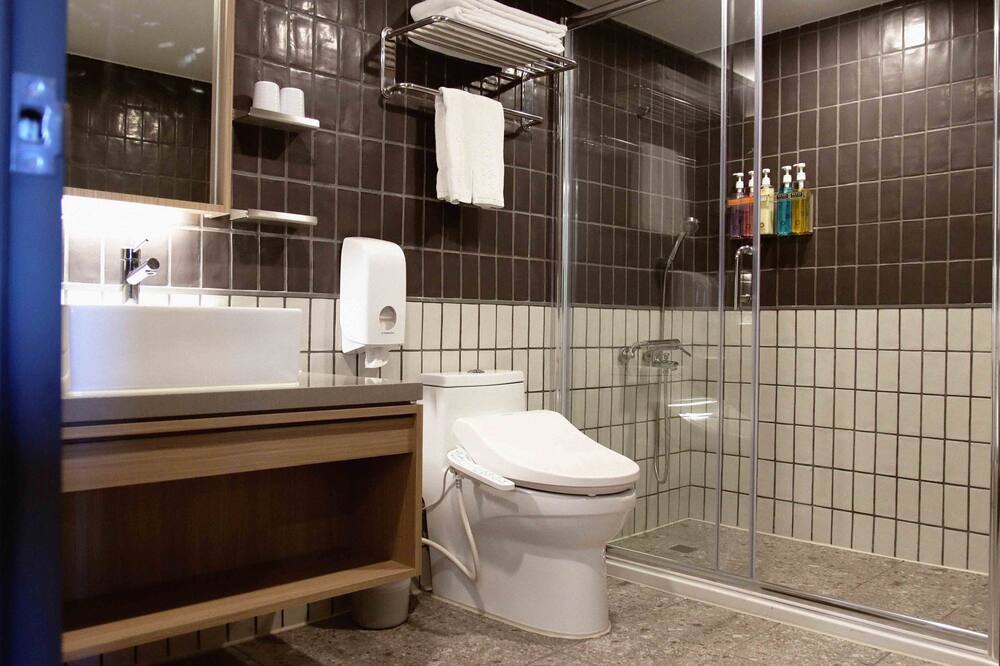 Photo of Bathroom in Yuanlin