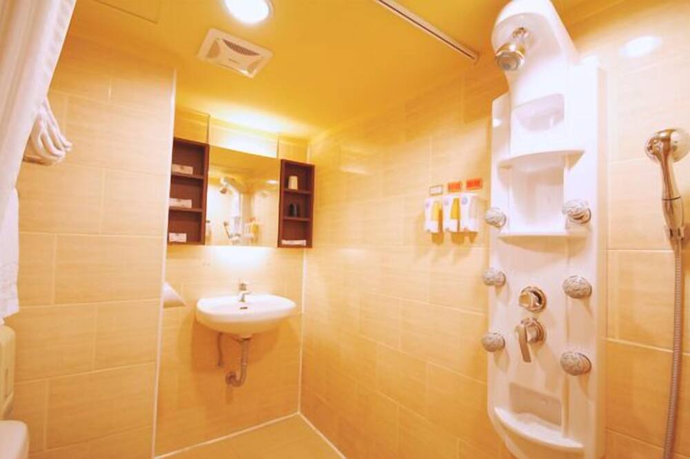 Photo of Bathroom in Yuanlin