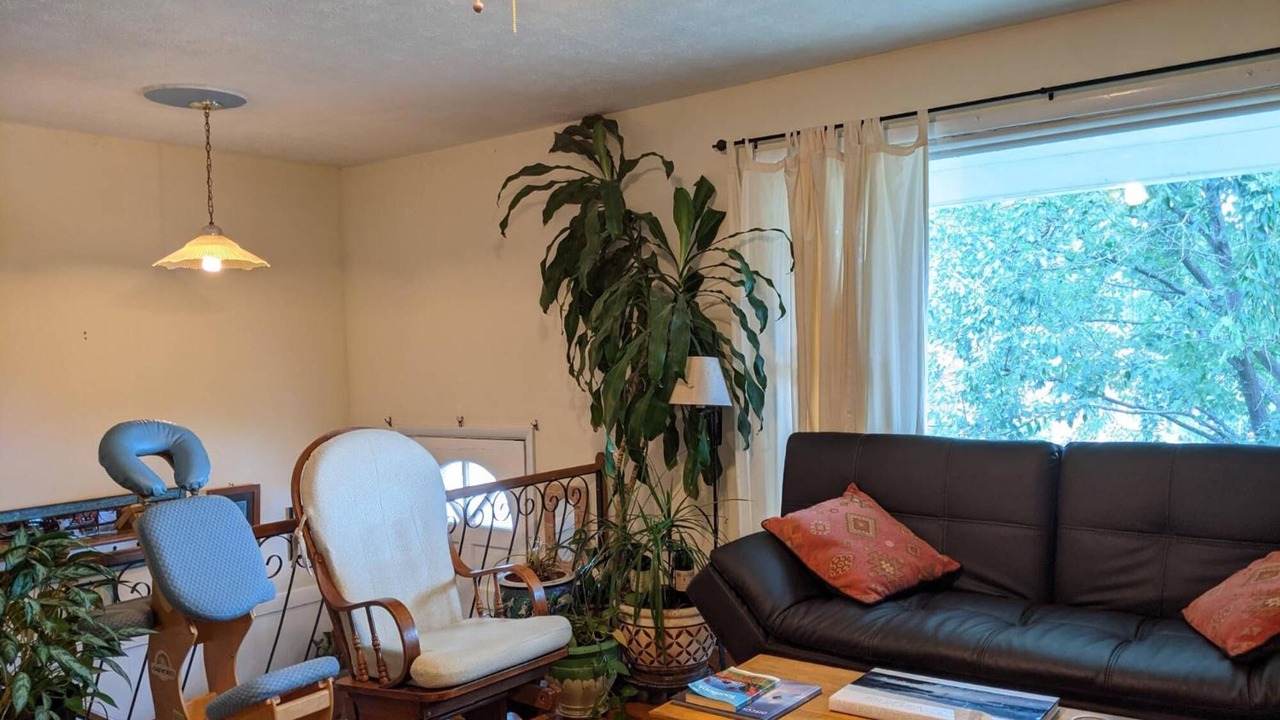 Photo of Livingroom in Woolen Mills