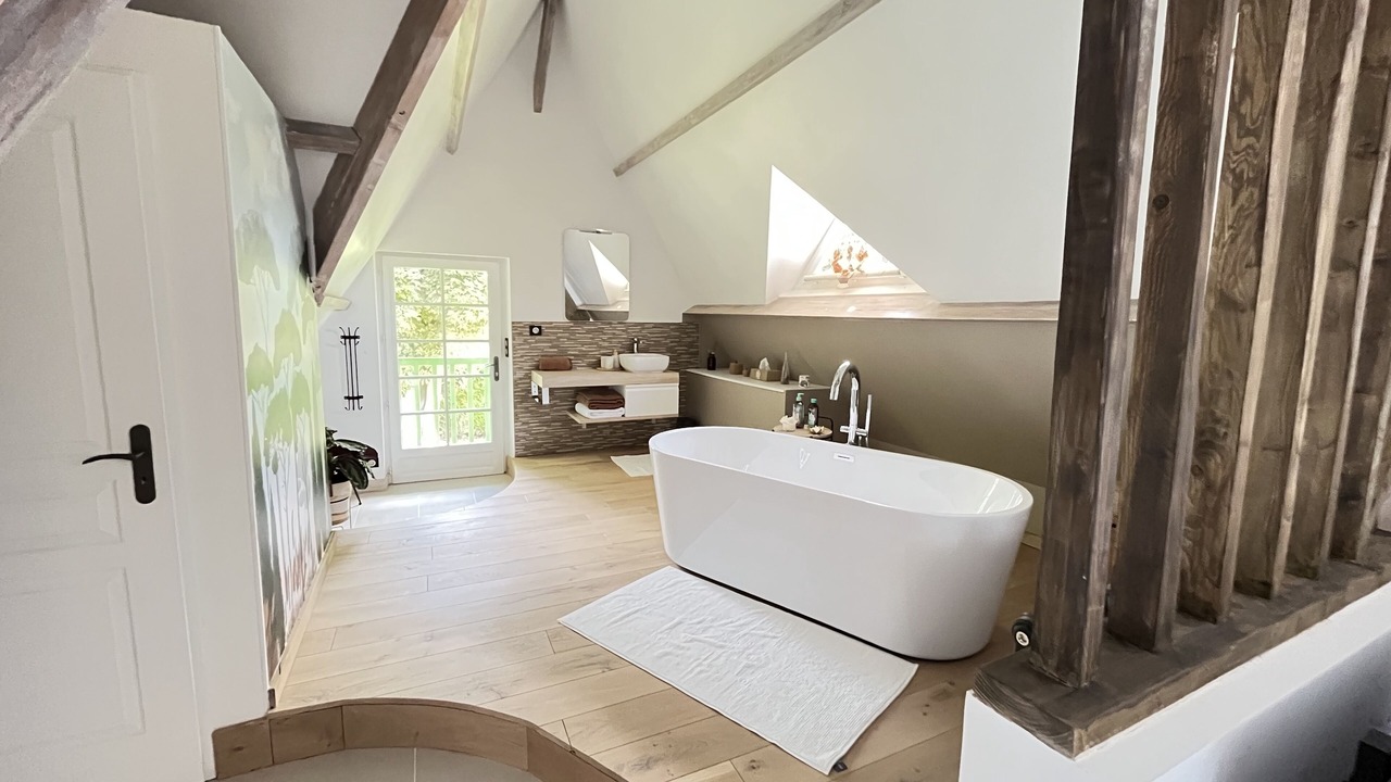 Photo of Bathroom in Limetz-Villez