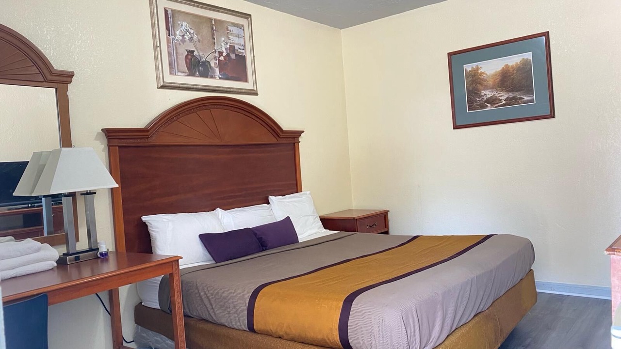 Photo of Bedroom in South Hill