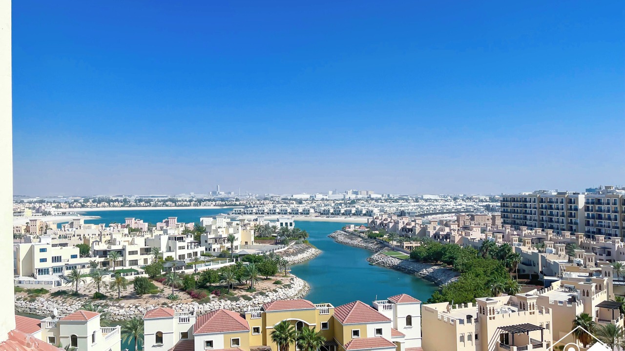 Photo of Patio Balcony in Al Hamra Village