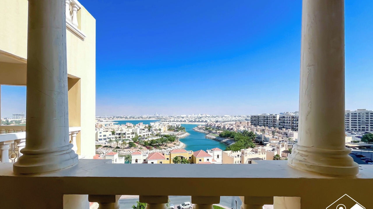 Photo of Patio Balcony in Al Hamra Village