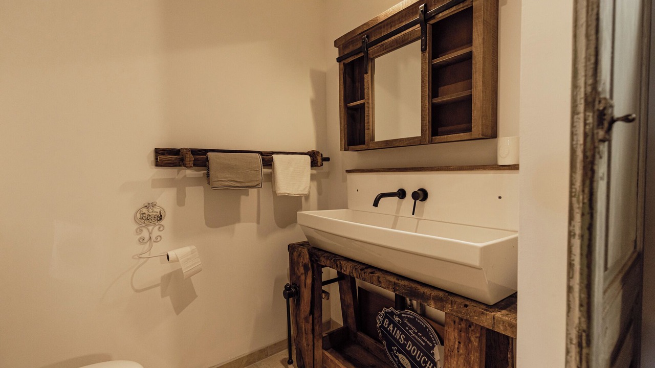 Photo of Bathroom in Saint-Jean-Ligoure